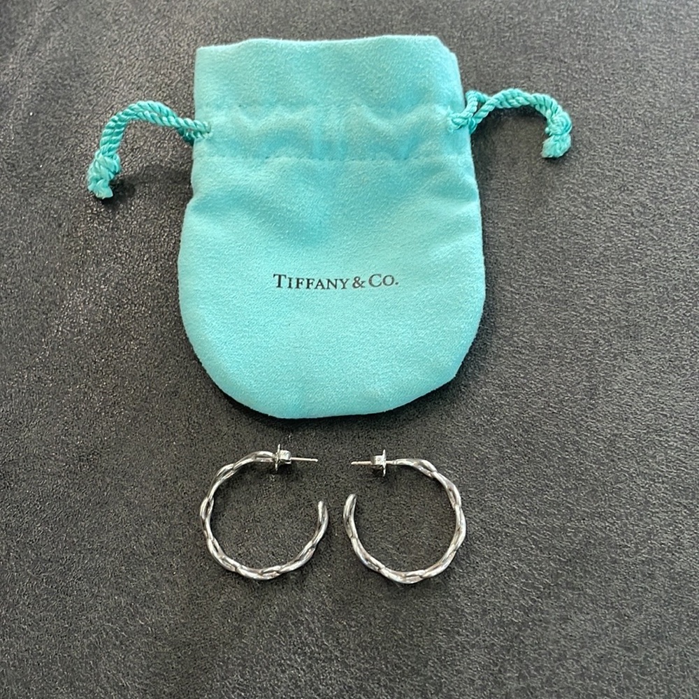 Women’s infinity hoop earrings
